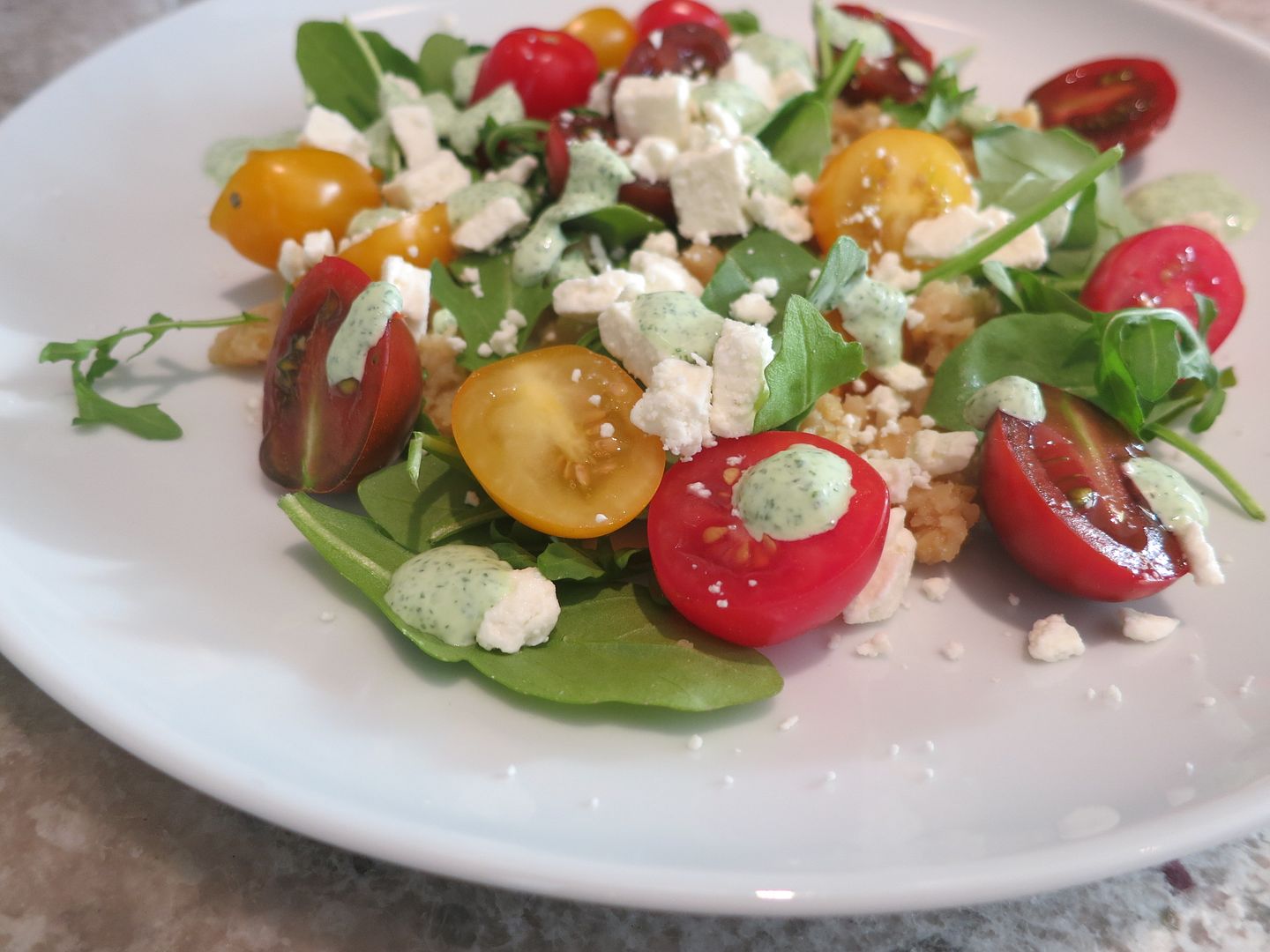 Delicious vegetarian and gluten free recipe: heirloom tomato, lentil and arugula salad with green goddess dressing