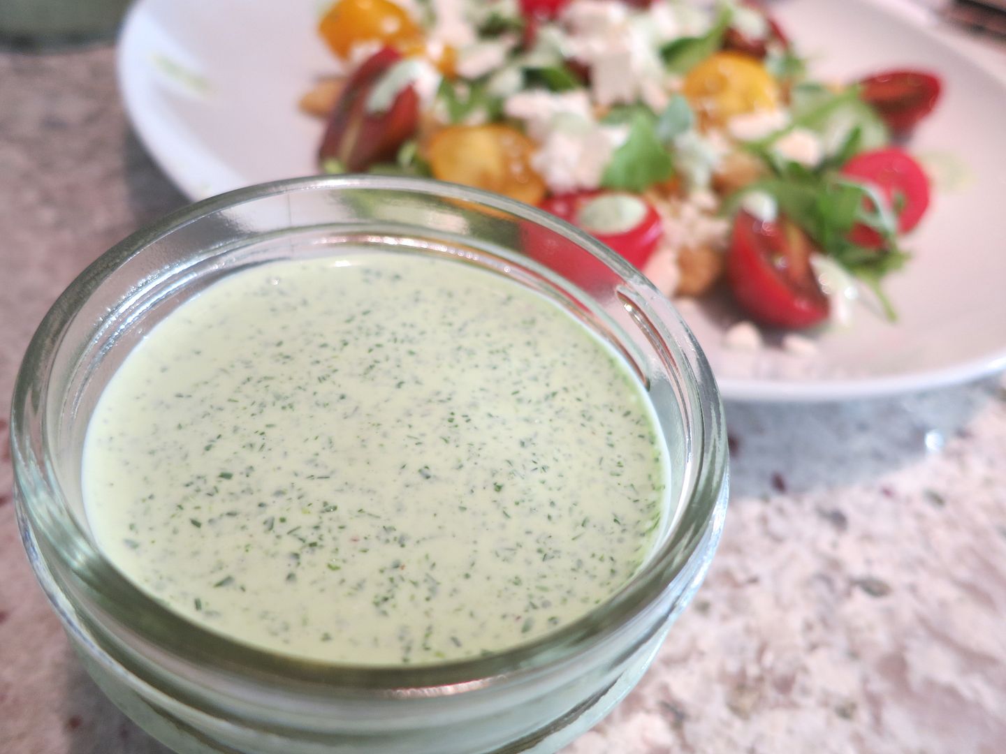 Delicious vegetarian and gluten free recipe: heirloom tomato, lentil and arugula salad with green goddess dressing.